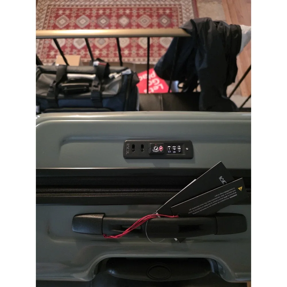 NEW Tumi V4 30.5